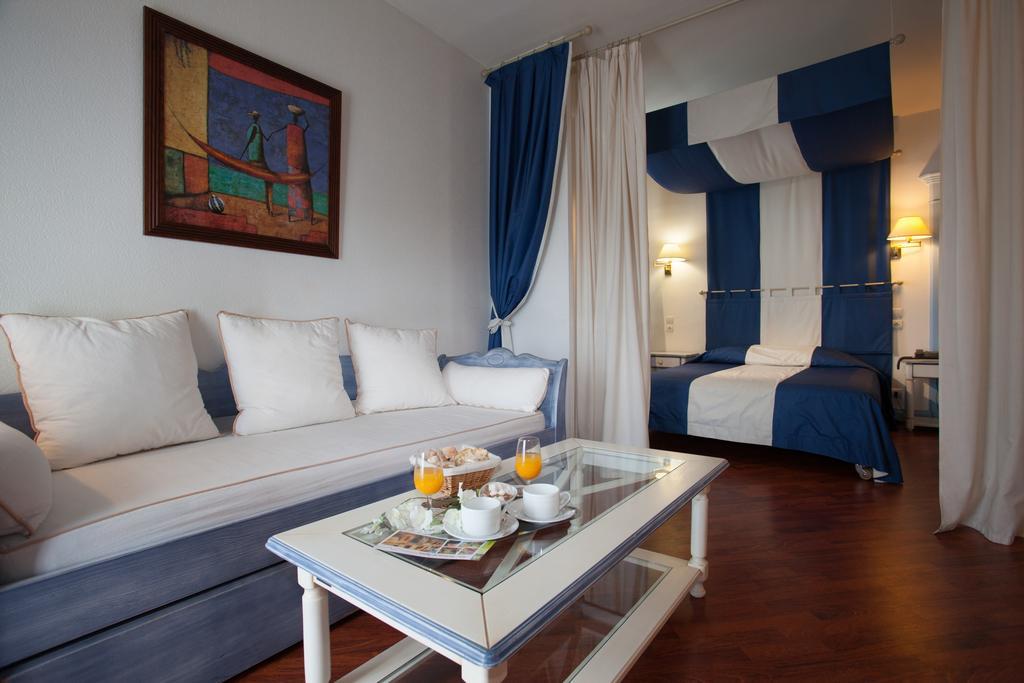 Hotel Moderne Et Pigeon Лиму Стая снимка
